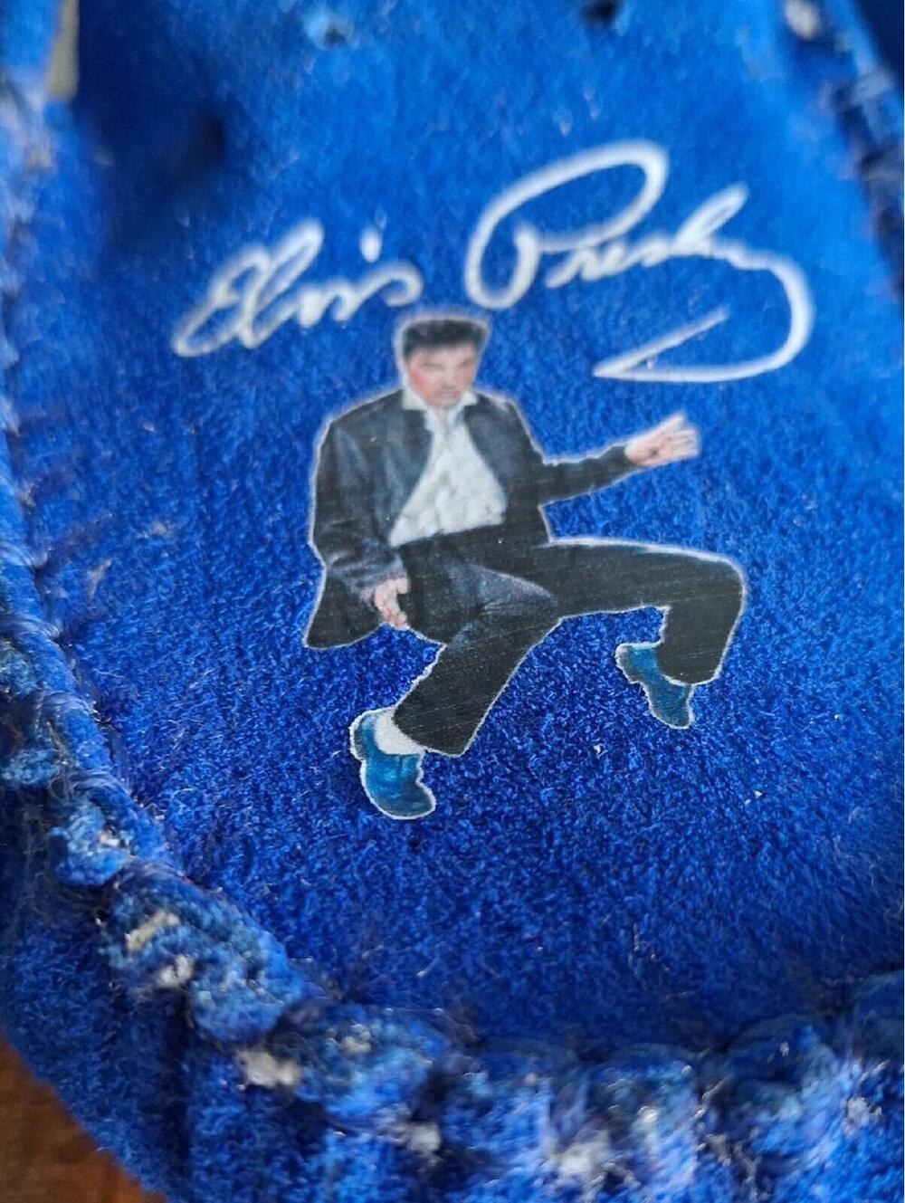 2023 Bradford Exchange Womens Elvis Presley Dancing Blues Suede Moccasins Size 9 - Picture 9 of 9